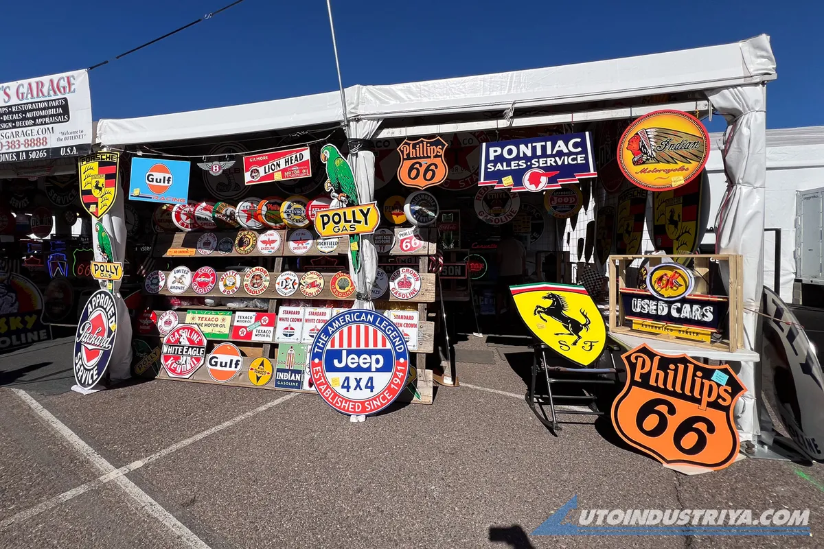Barrett-Jackson Car Auction