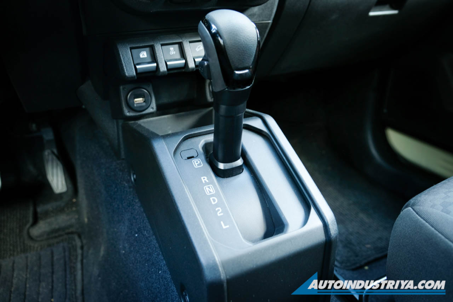 2024 Suzuki Jimny 5-Door GLX AT