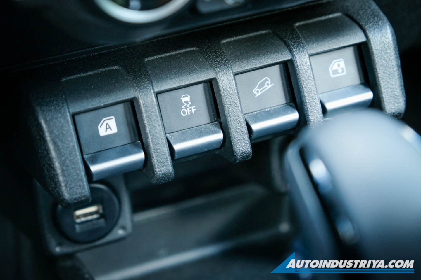 2024 Suzuki Jimny 5-Door GLX AT