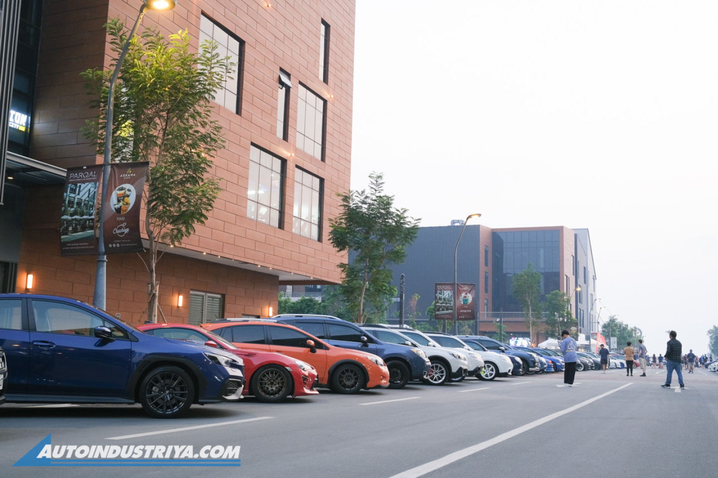 Boxer Madness 5: Over 400 Subaru vehicles gather for epic meet