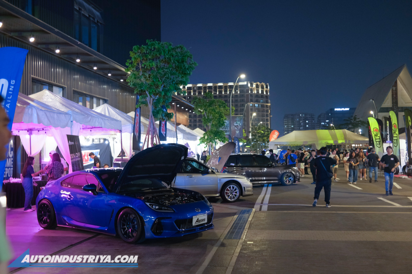 Boxer Madness 5: Over 400 Subaru vehicles gather for epic meet