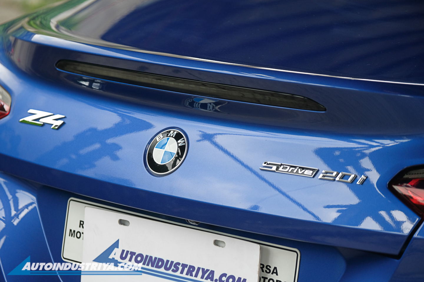 2024 BMW Z4 sDrive20i