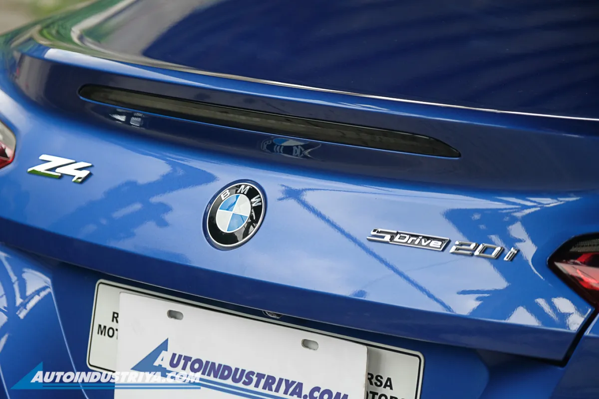2024 BMW Z4 sDrive20i