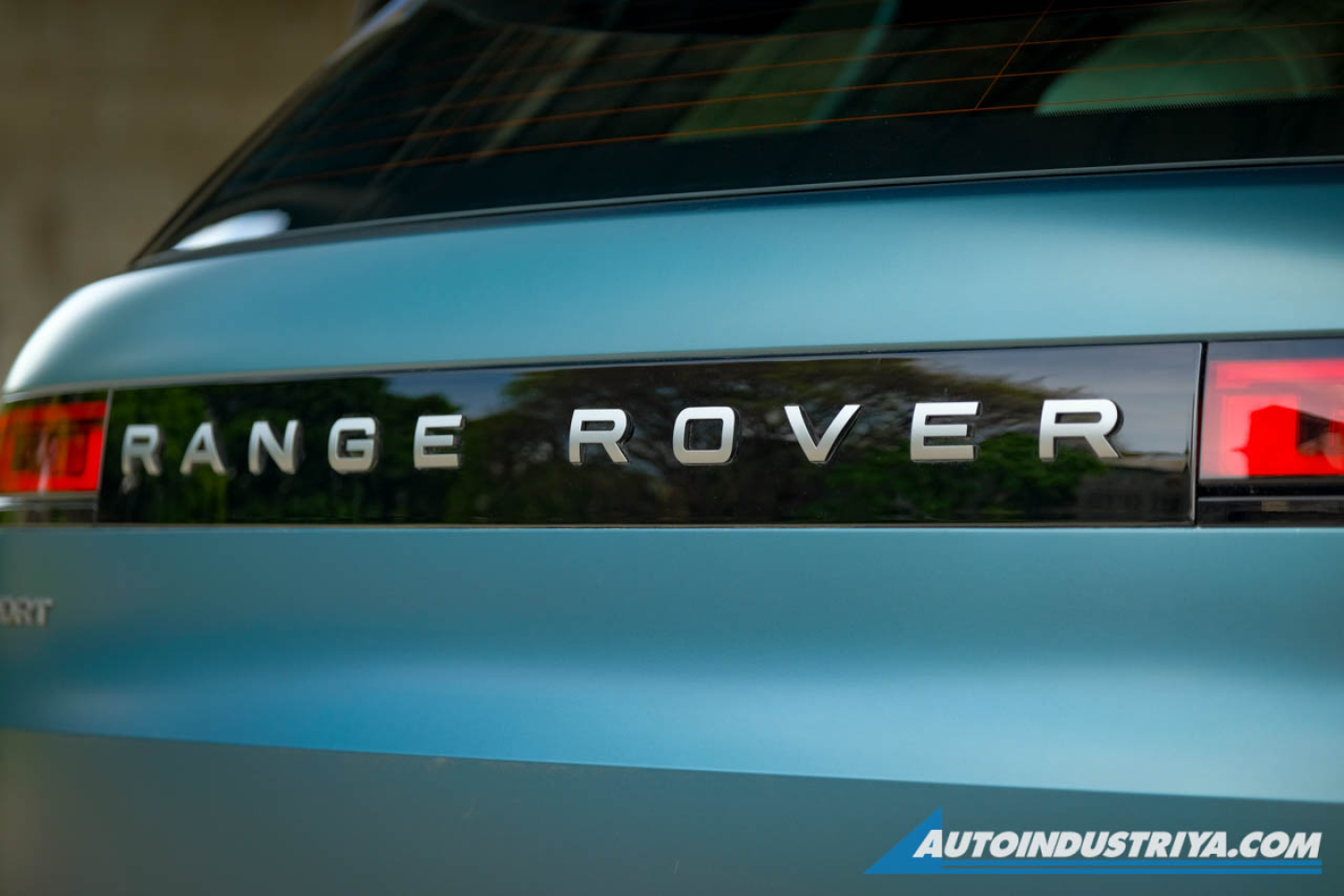 2024 Land Rover Range Rover Sport SE D300