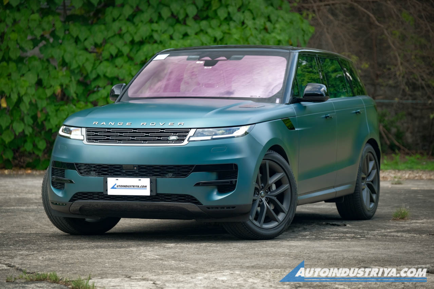 2024 Land Rover Range Rover Sport SE D300