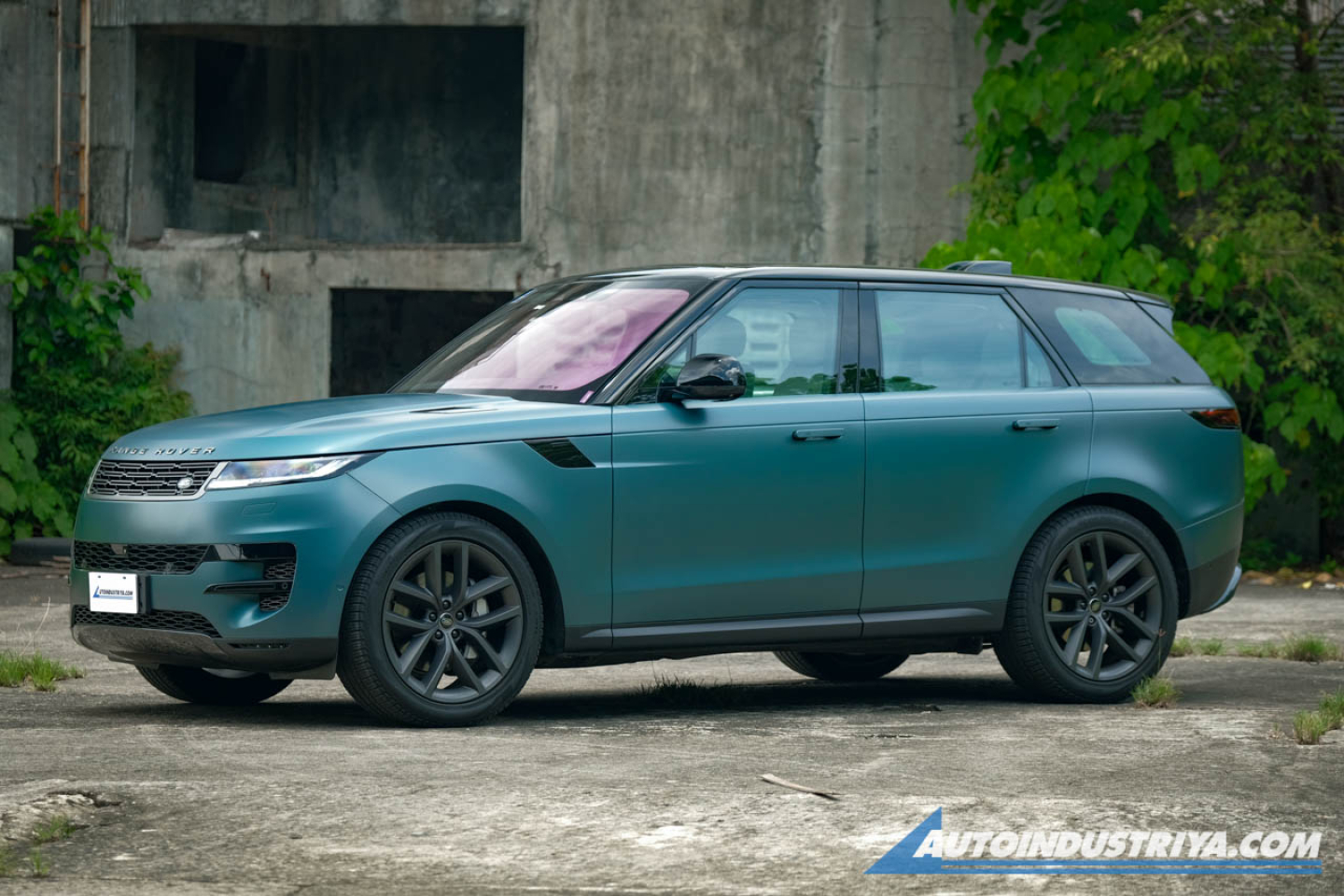 2024 Land Rover Range Rover Sport SE D300