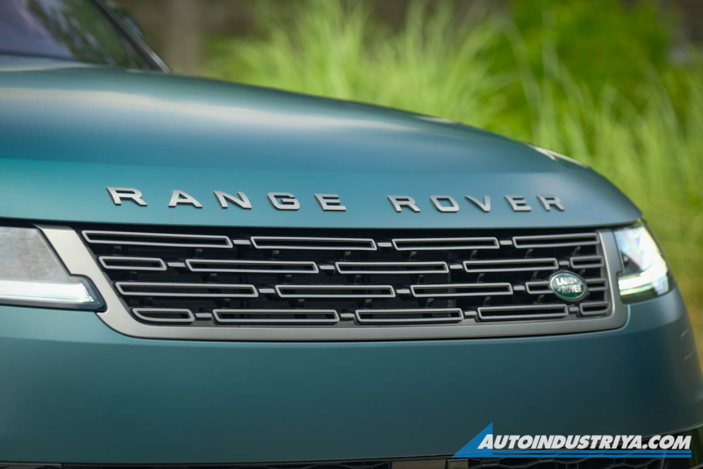 2024 Land Rover Range Rover Sport SE D300