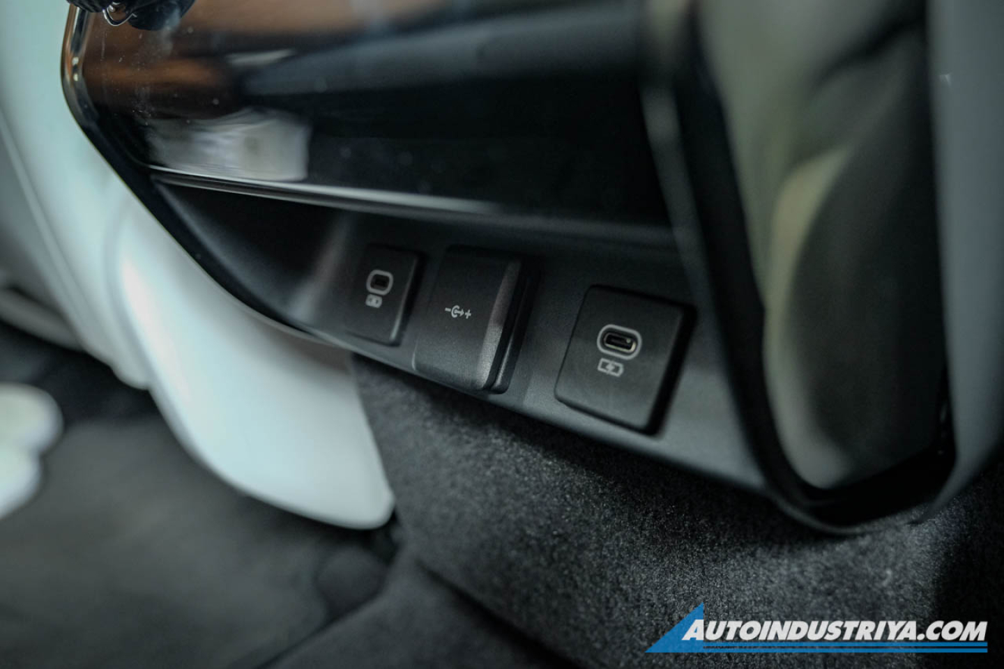 2024 Land Rover Range Rover Sport SE D300