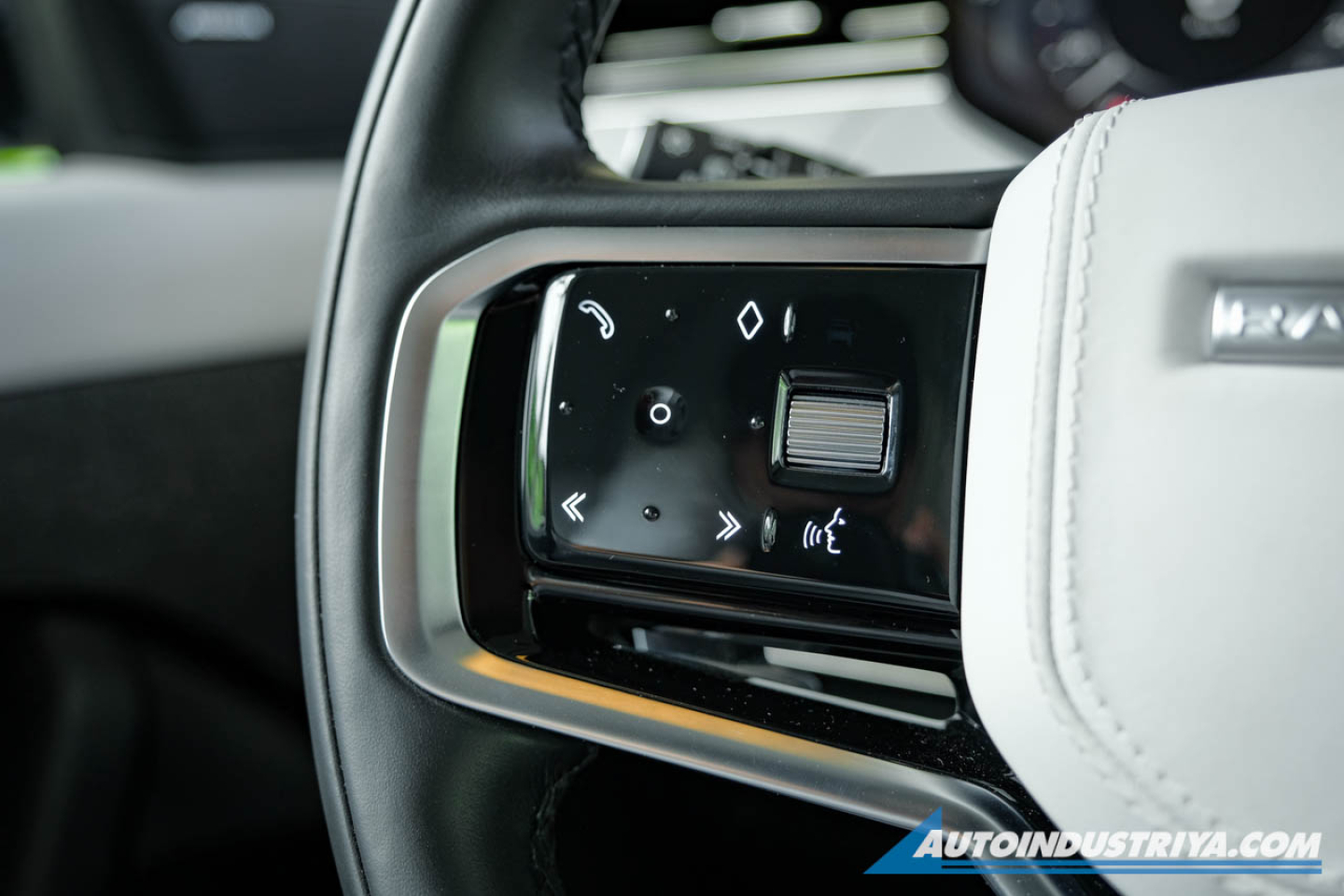 2024 Land Rover Range Rover Sport SE D300