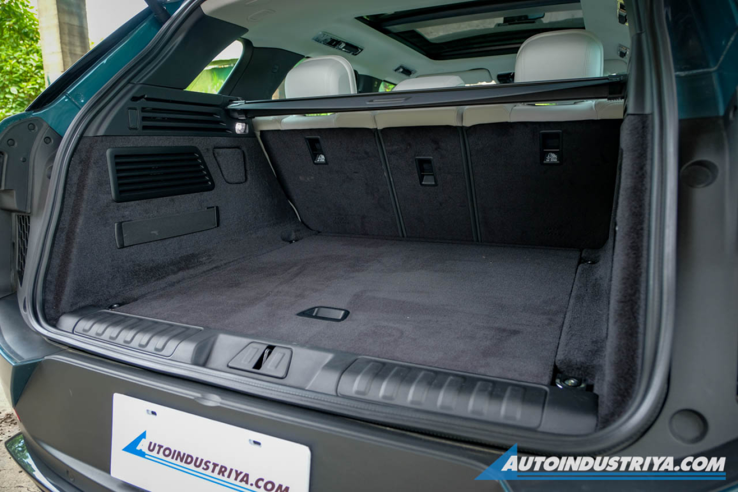 2024 Land Rover Range Rover Sport SE D300