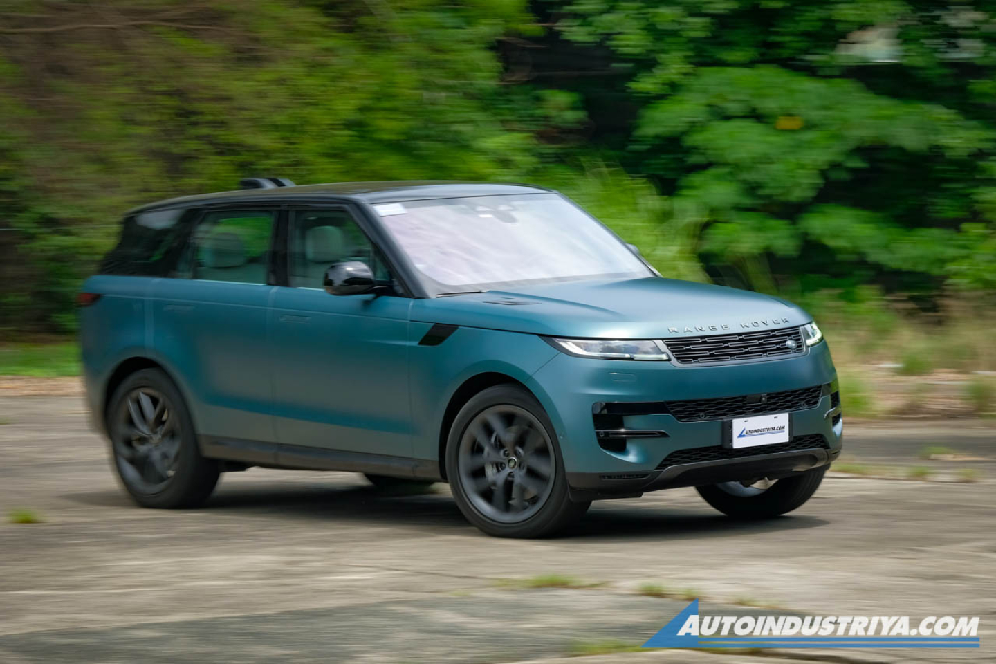 2024 Land Rover Range Rover Sport SE D300