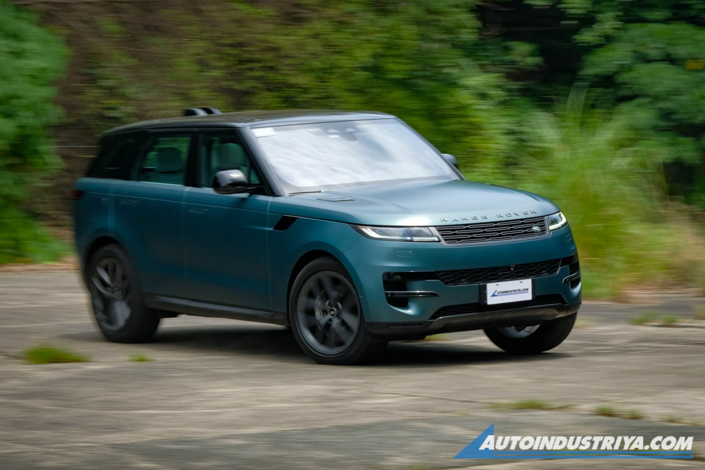 2024 Land Rover Range Rover Sport SE D300
