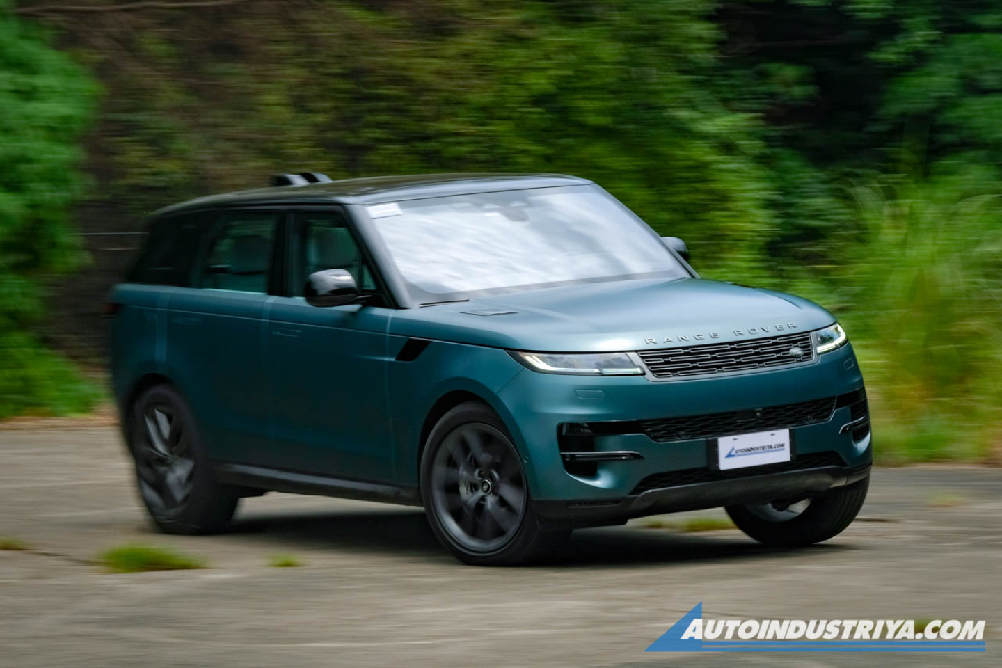 2024 Land Rover Range Rover Sport SE D300