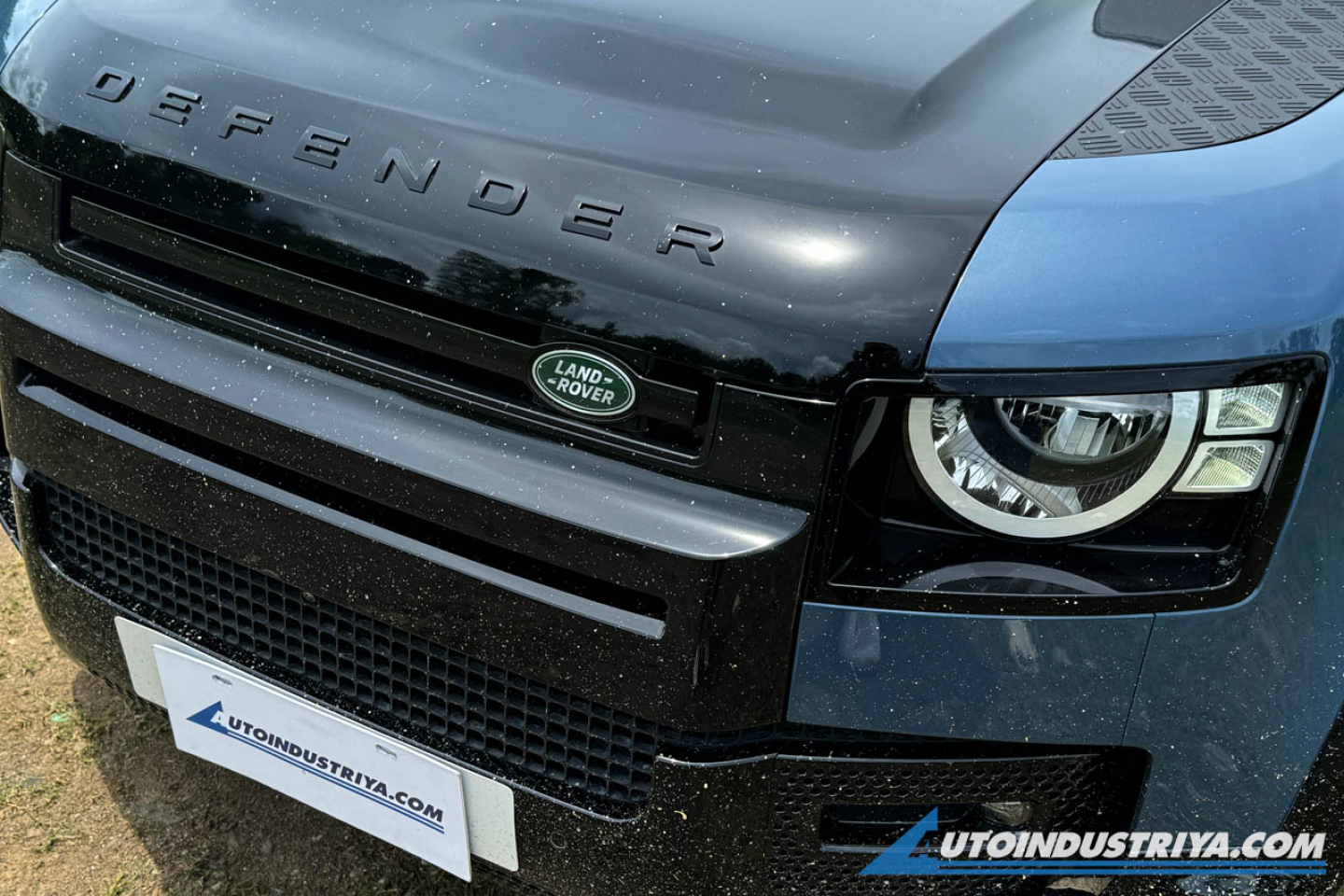 2024 Land Rover Defender 110 S P300 AWD