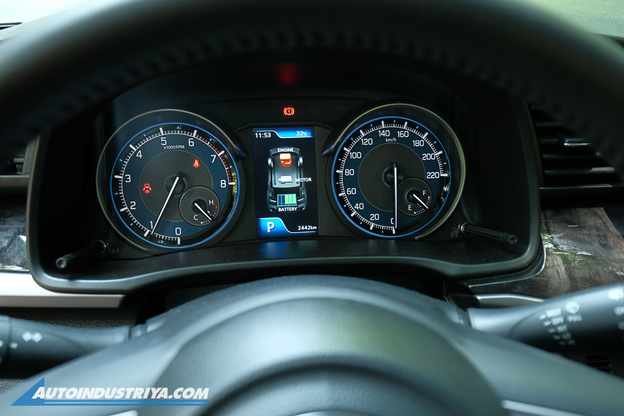 Versatility Enhanced: 2024 Suzuki XL7 Hybrid