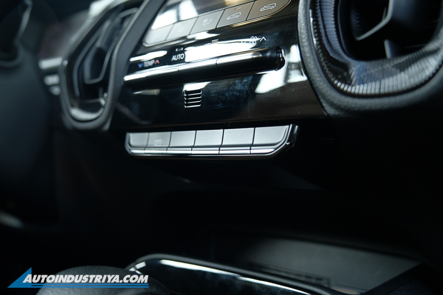 2024 Kia Sonet SX 1.5L CVT