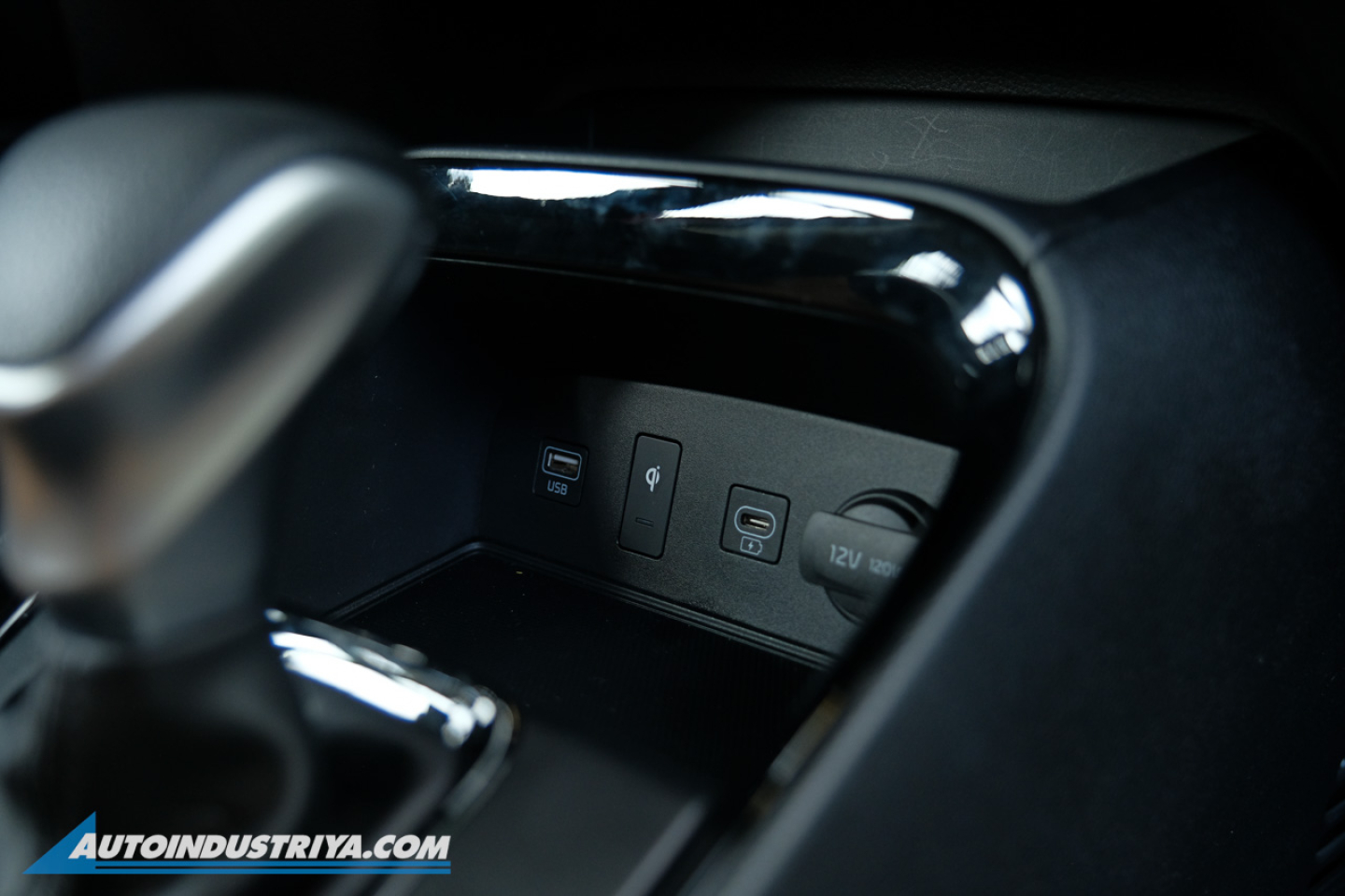 2024 Kia Sonet SX 1.5L CVT