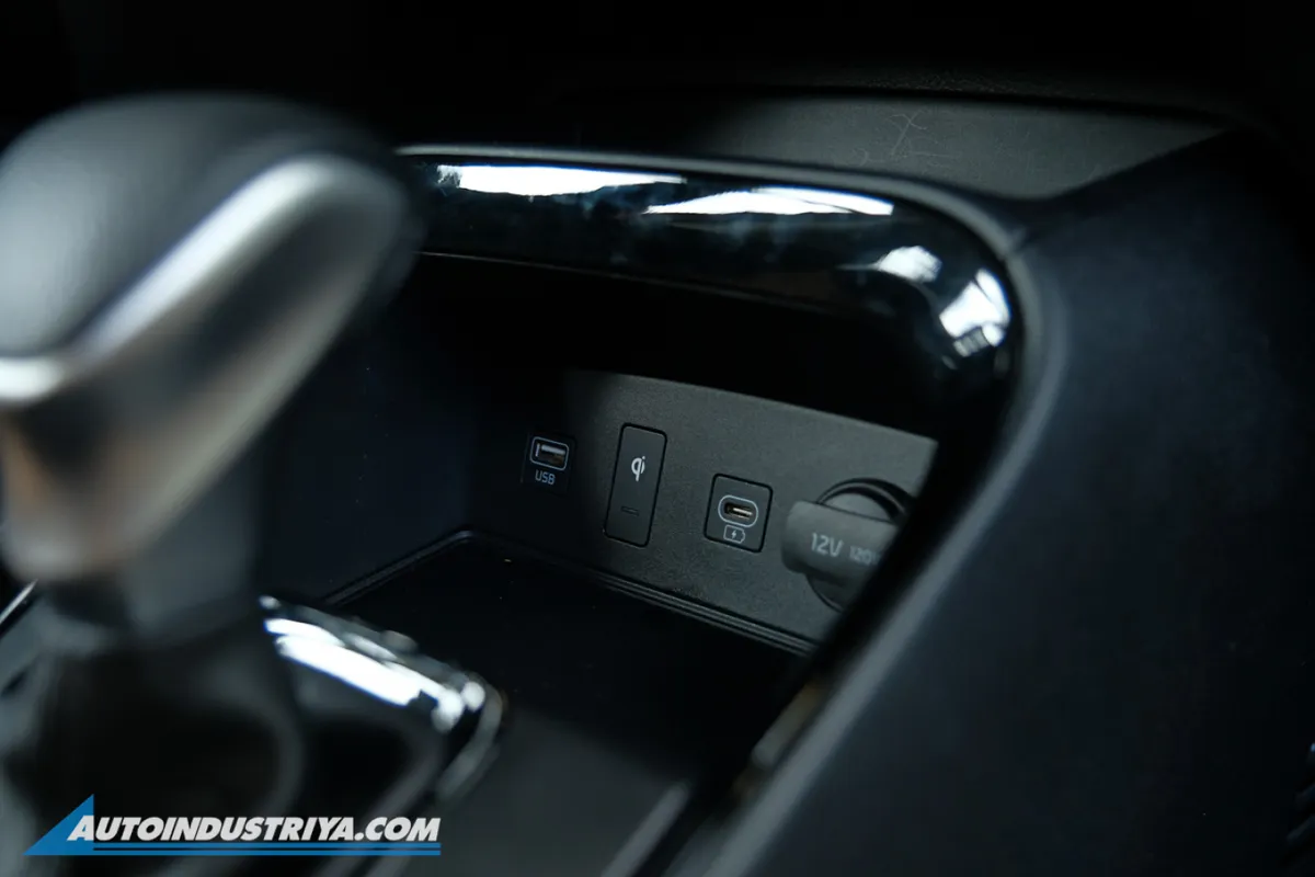 2024 Kia Sonet SX 1.5L CVT