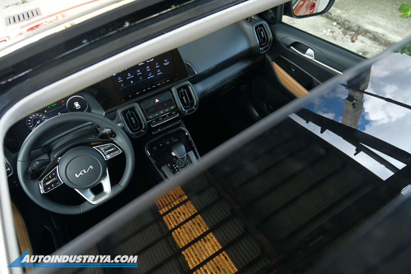 2024 Kia Sonet SX 1.5L CVT