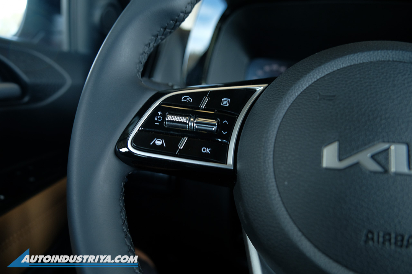 2024 Kia Sonet SX 1.5L CVT