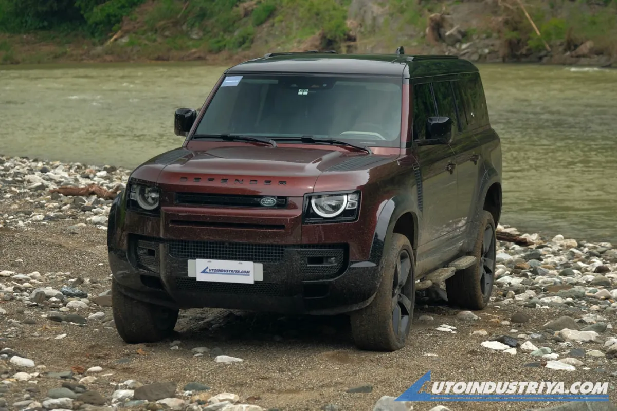 Fun For The Whole Family: Land Rover Defender 130