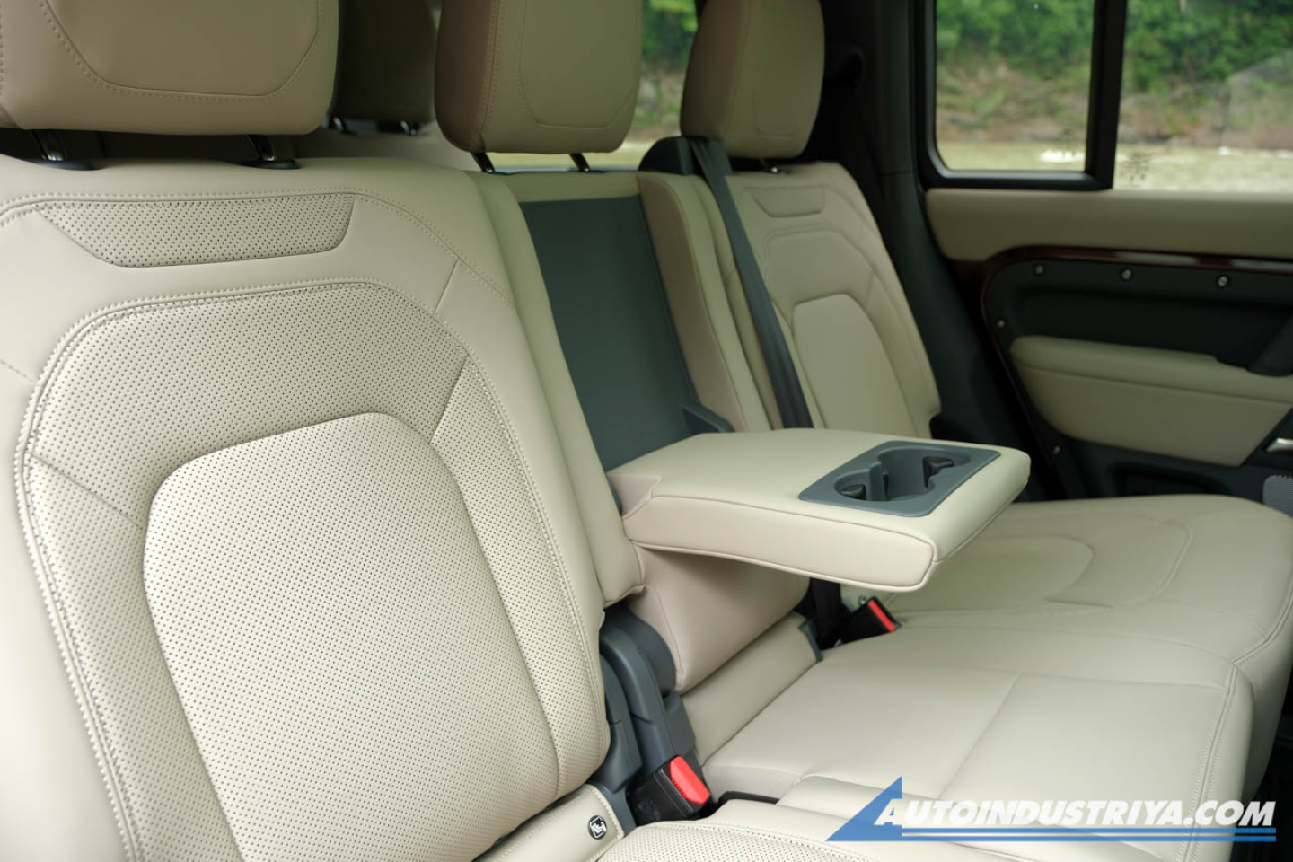 Fun For The Whole Family: Land Rover Defender 130