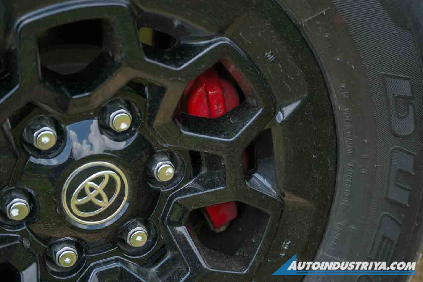 2024 Toyota Hilux GR Sport