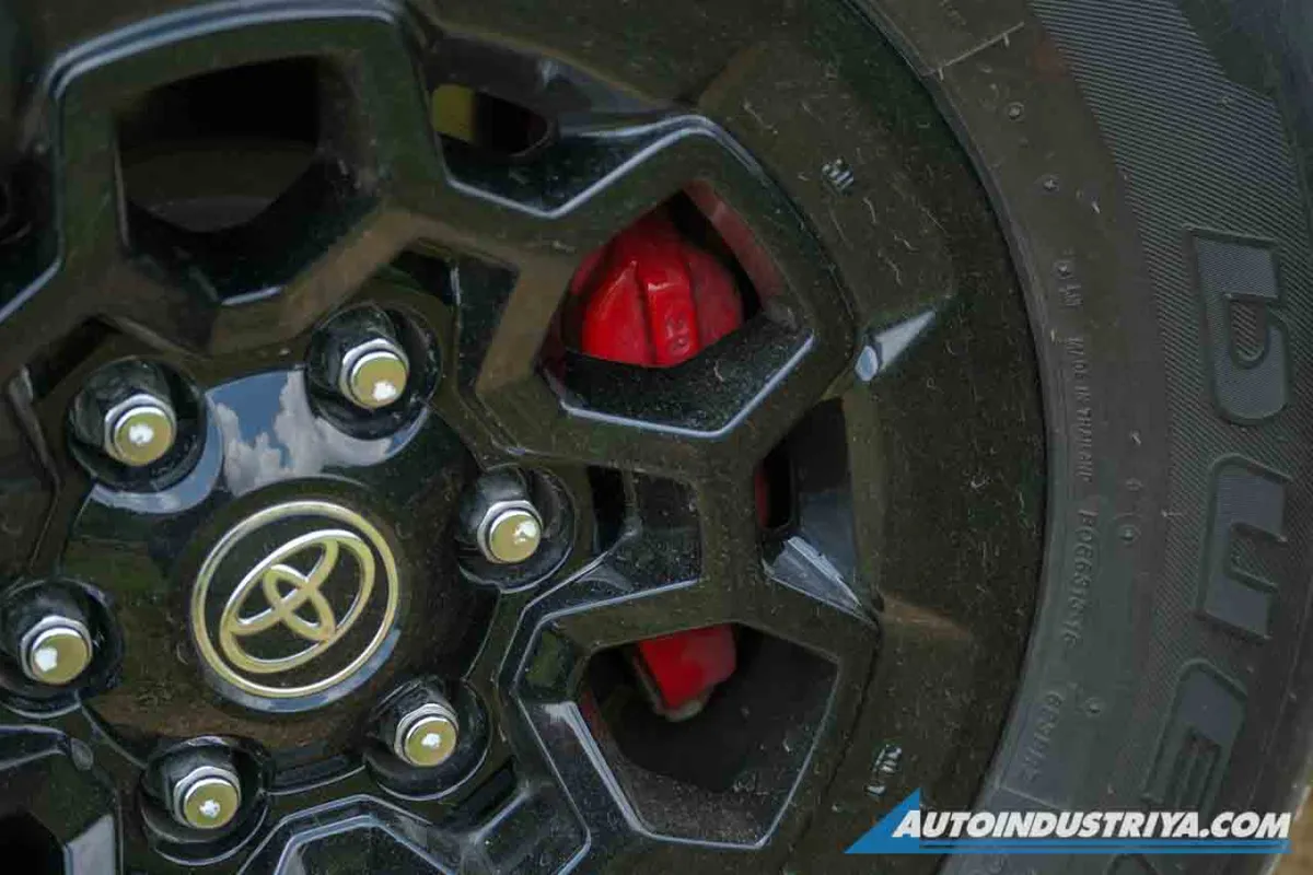 2024 Toyota Hilux GR Sport