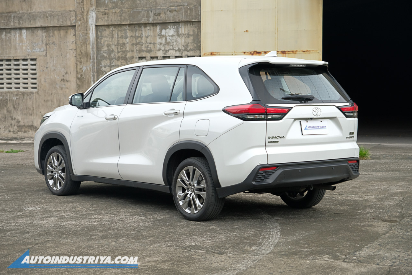 2024 Toyota Innova Zenix 2.0Q HEV