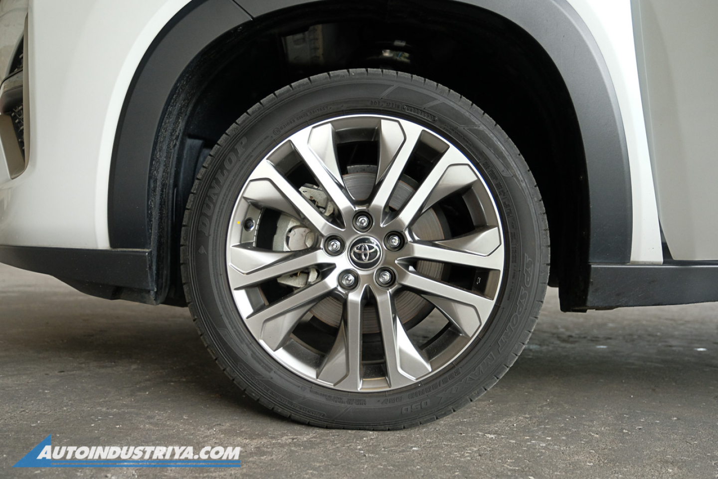 2024 Toyota Innova Zenix 2.0Q HEV