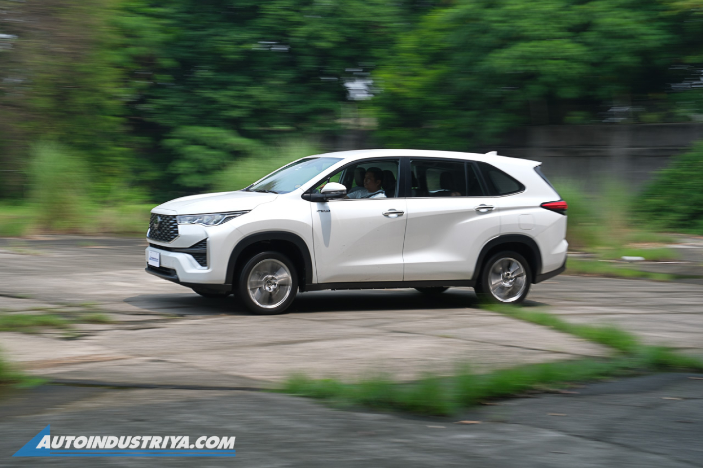 2024 Toyota Innova Zenix 2.0Q HEV