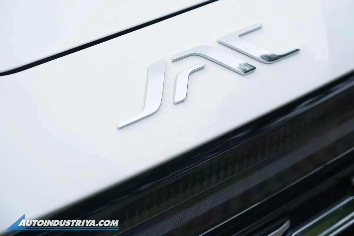 2024 JAC JS8 Pro Flagship 1.5 T-GDI