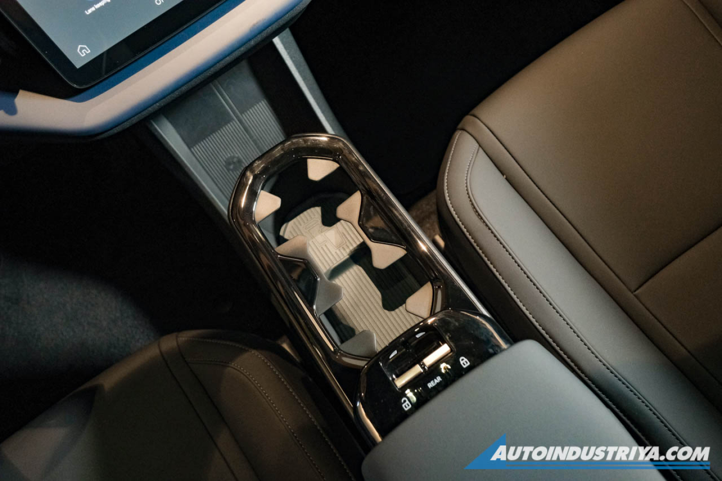 Electric made Minimalist: Volvo EX30