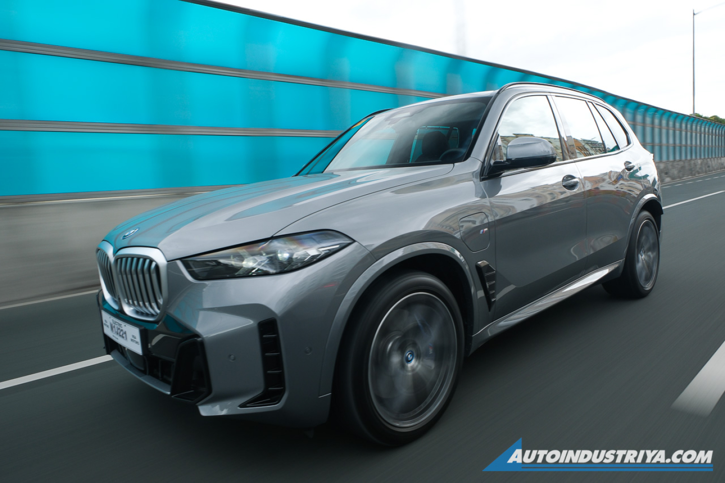 The power to adapt and thrive: BMW X5 PHEV