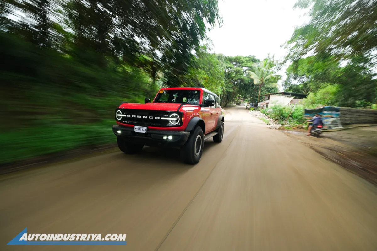 2025 Ford Bronco Outer Banks Sasquatch 2.7L Ecoboost V6