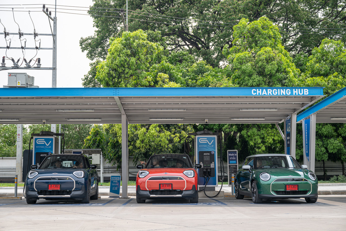 The Thailand Job: Mini Aceman SE, Cooper SE drive