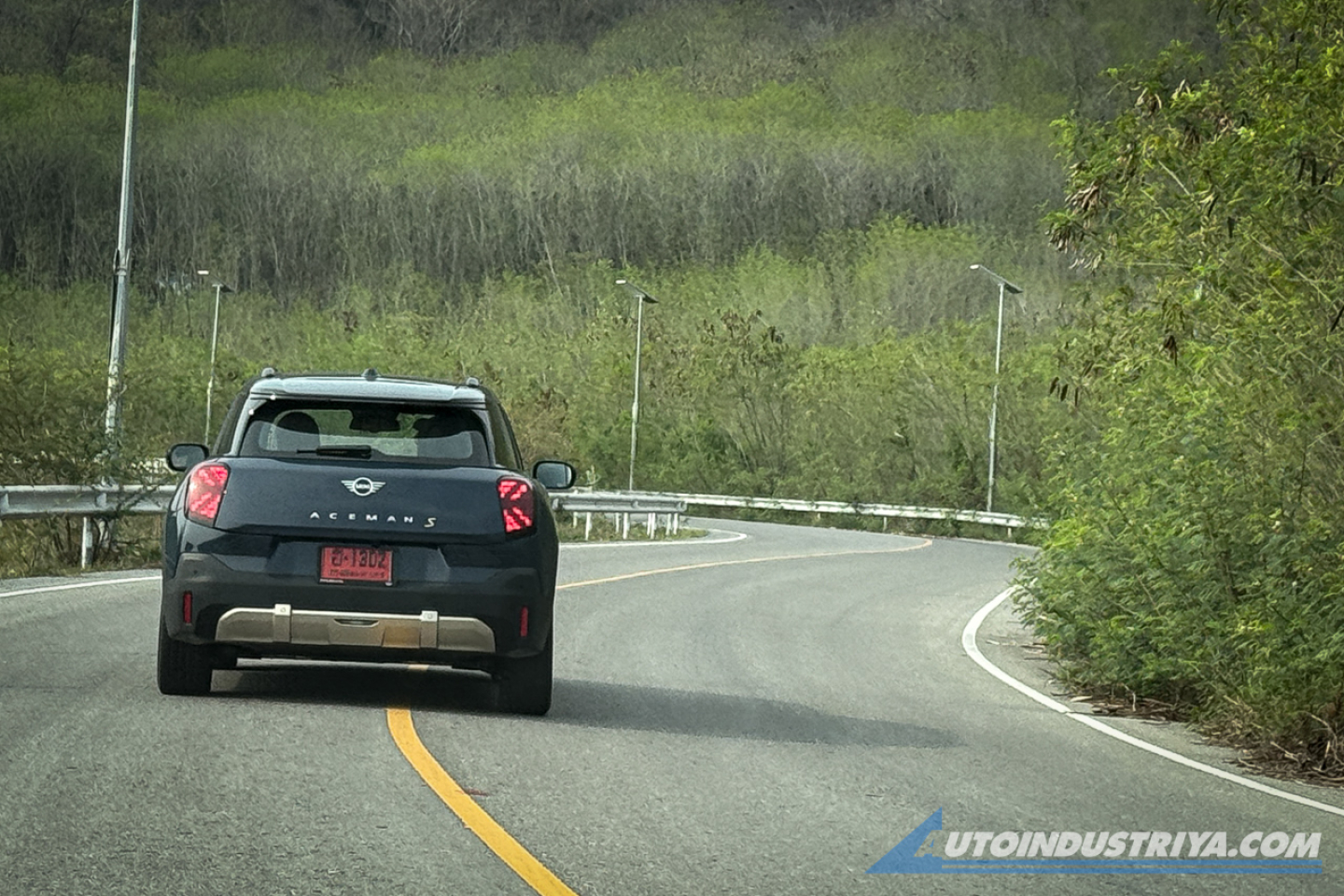 The Thailand Job: Mini Aceman SE, Cooper SE drive