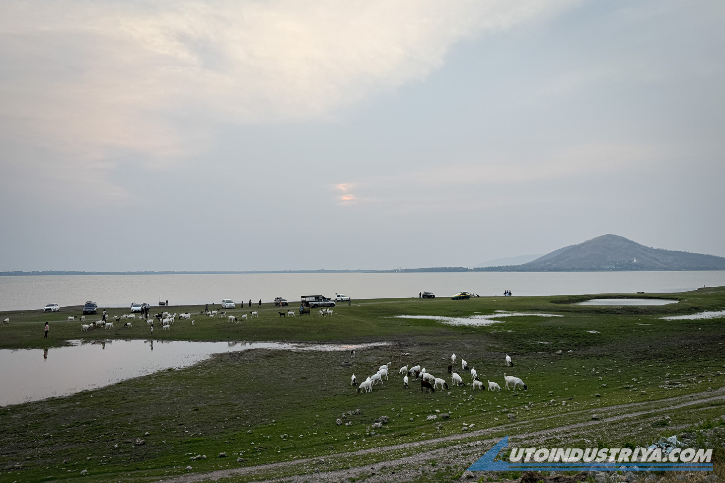 The Thailand Job: Mini Aceman SE, Cooper SE drive