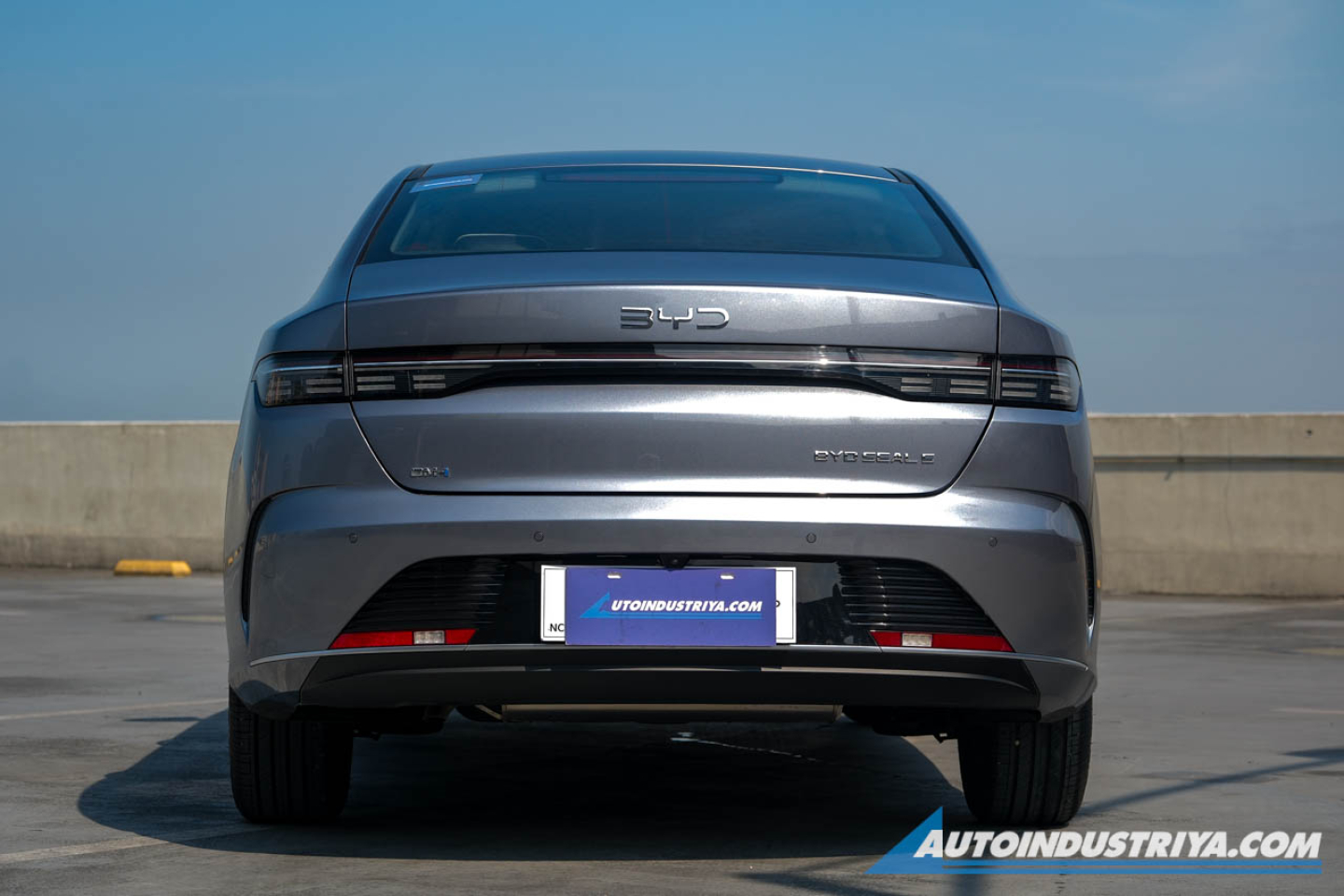 2025 BYD Seal 5 Dynamic PHEV