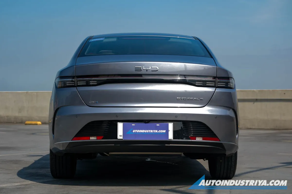 2025 BYD Seal 5 Dynamic PHEV