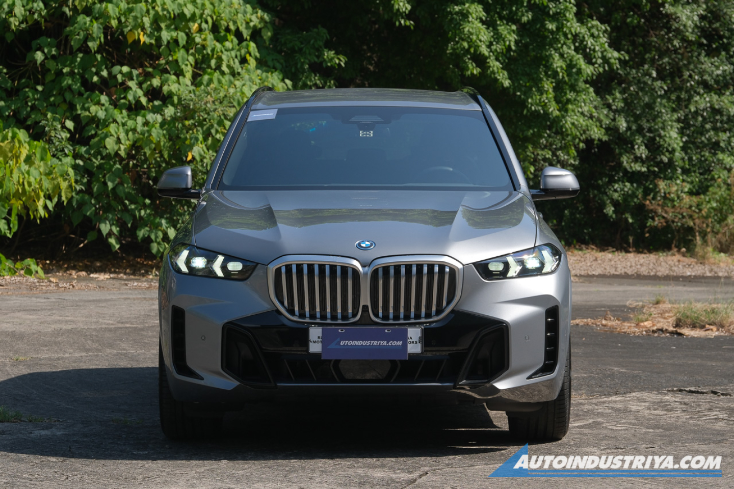 2025 BMW X5 xDrive50e M Sport PHEV