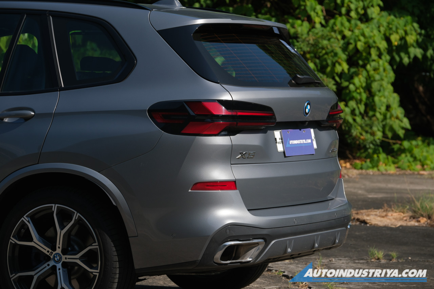 2025 BMW X5 xDrive50e M Sport PHEV