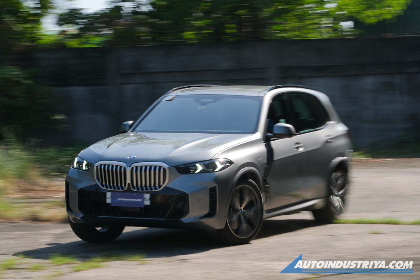 2025 BMW X5 xDrive50e M Sport PHEV