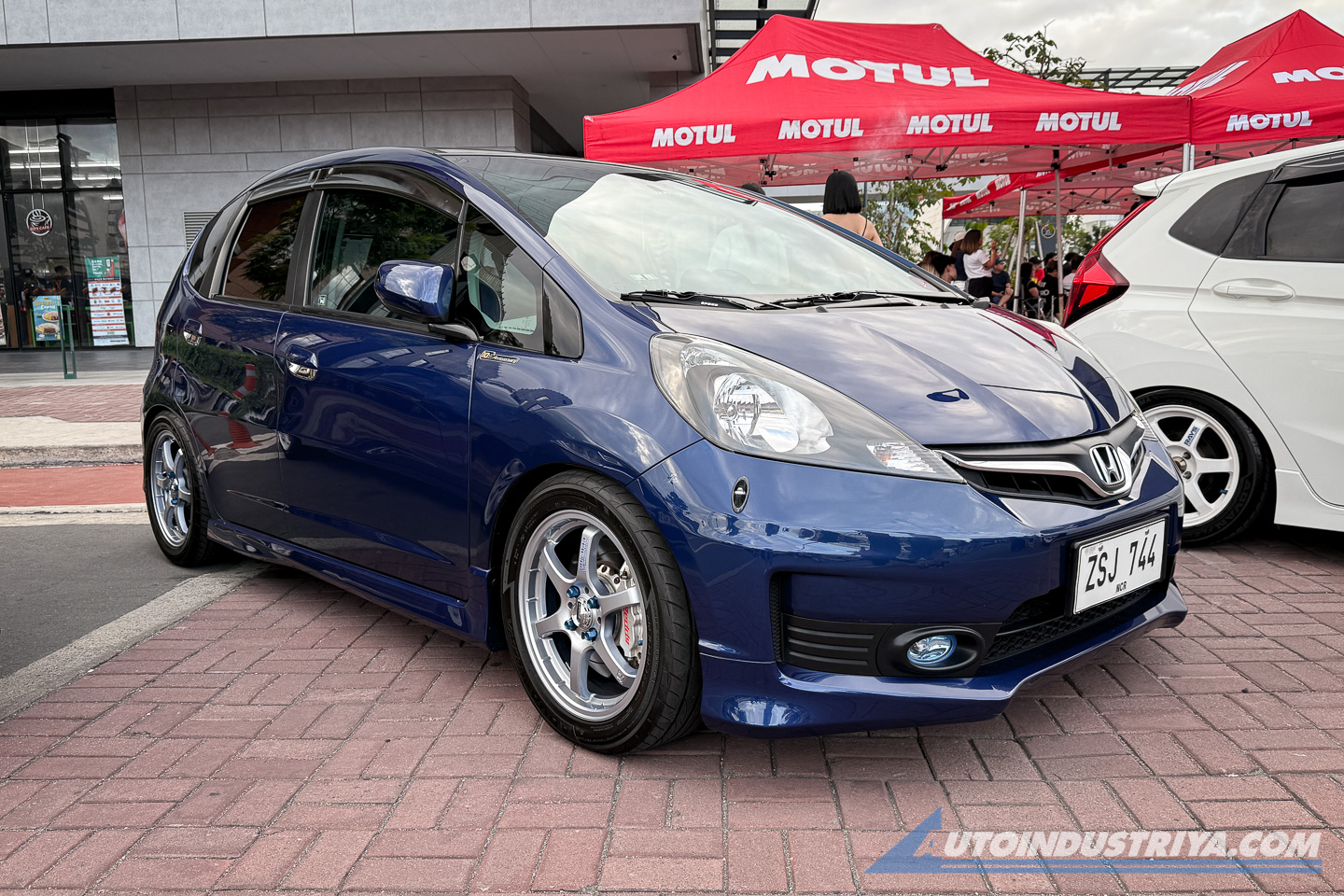 TrueFitCrew PH: Car cameraderie Fitspiration