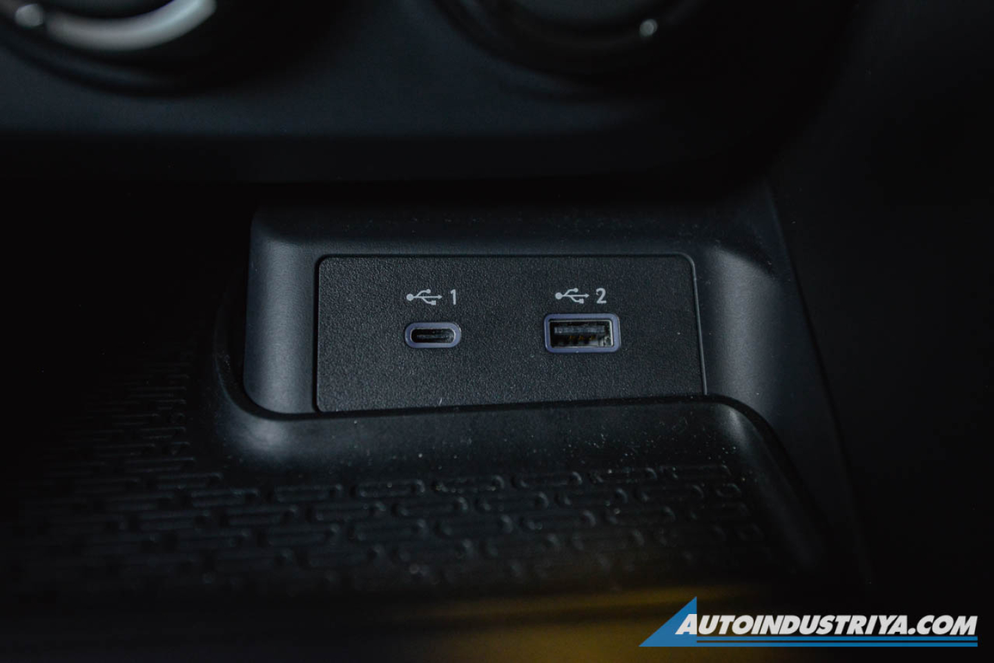 2025 Nissan Z NISMO 3.0L V6 Twin Turbo