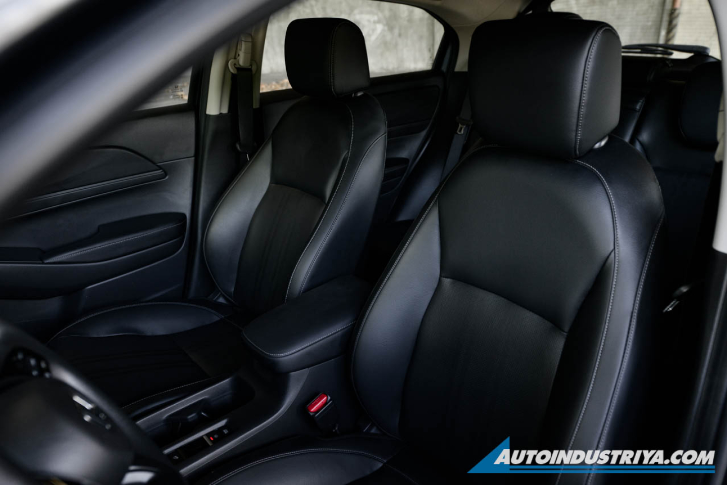 2025 Honda HR-V S 1.5 S CVT