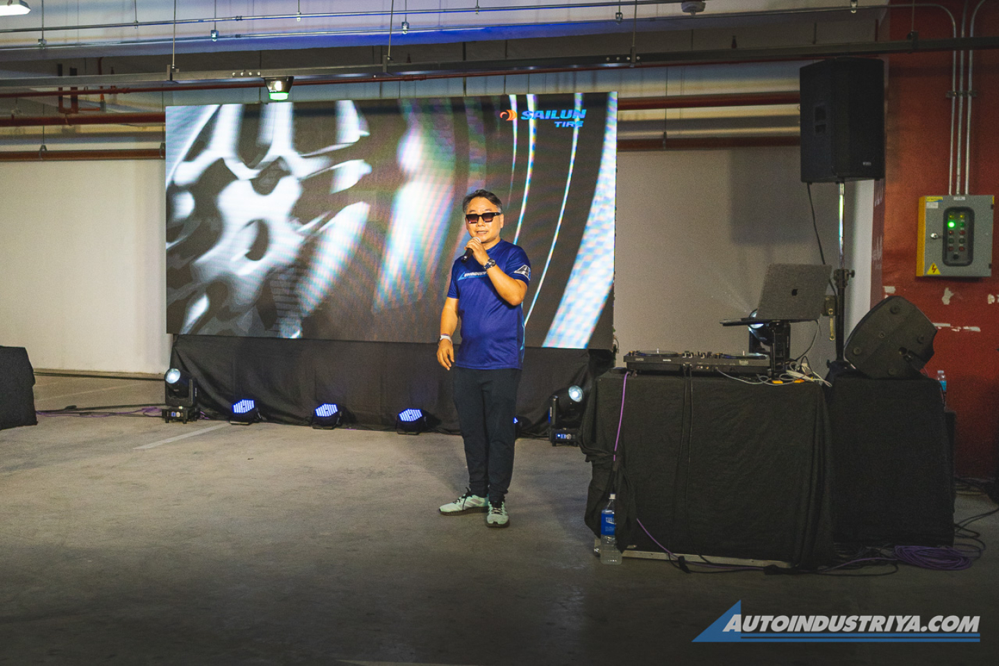 Autoindustriya.com's Hot Summer Meet draws 400 cars