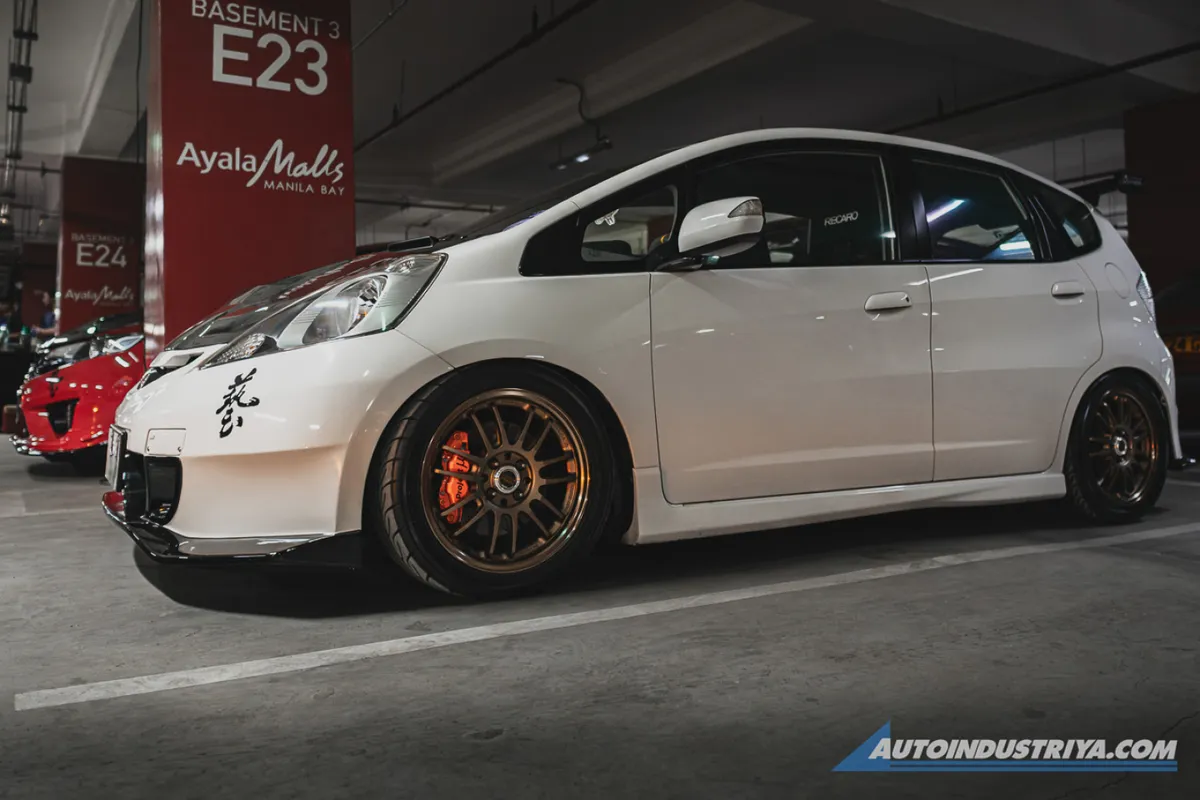 Autoindustriya.com's Hot Summer Meet draws 400 cars