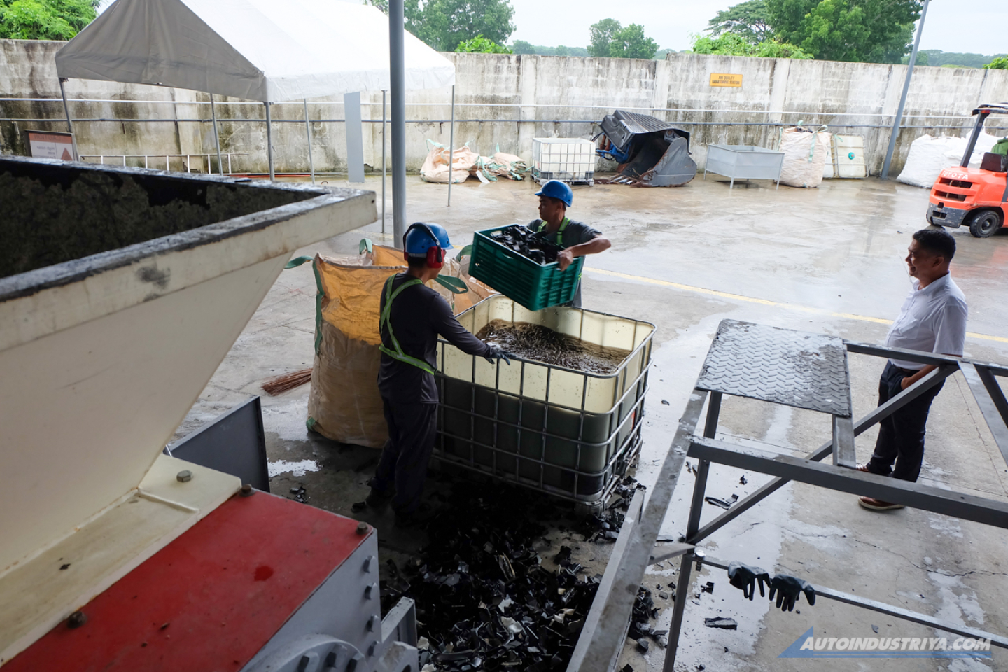 Toyota PH endorses professional vehicle dismantling facility in Naic, Cavite