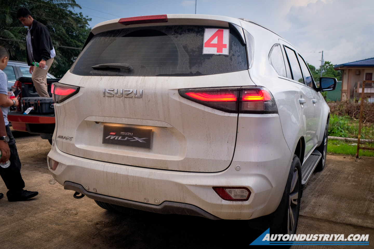 Driving 280 km across scenic Palawan in 2025 Isuzu mu-X